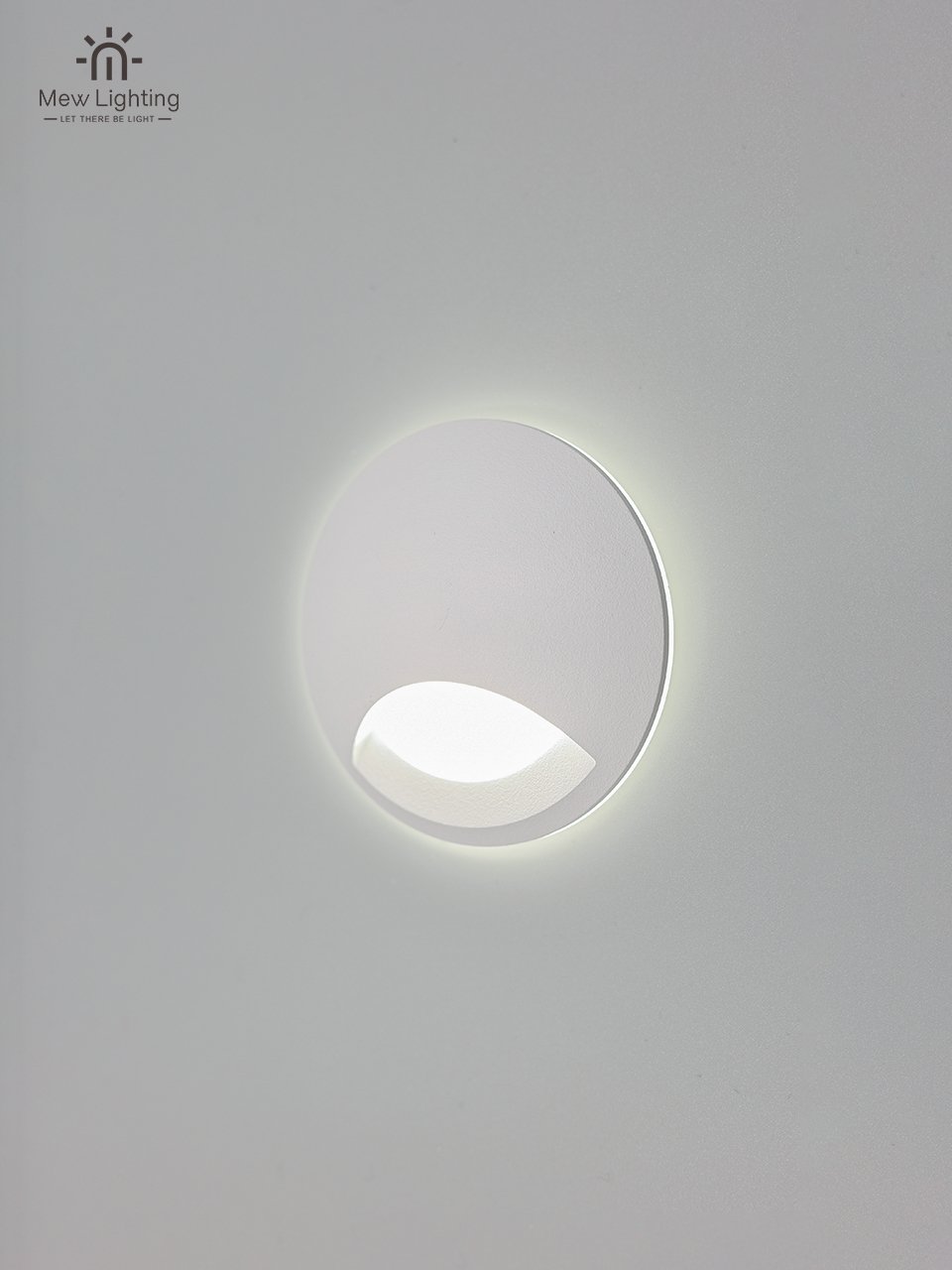 ST102 - W Stair Light White - MEW Lighting