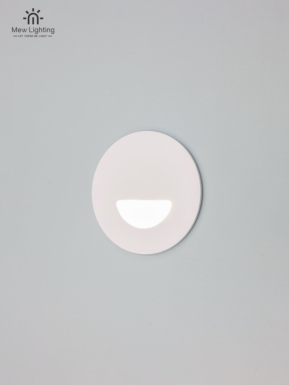 ST107 - W Stair Light White - MEW Lighting